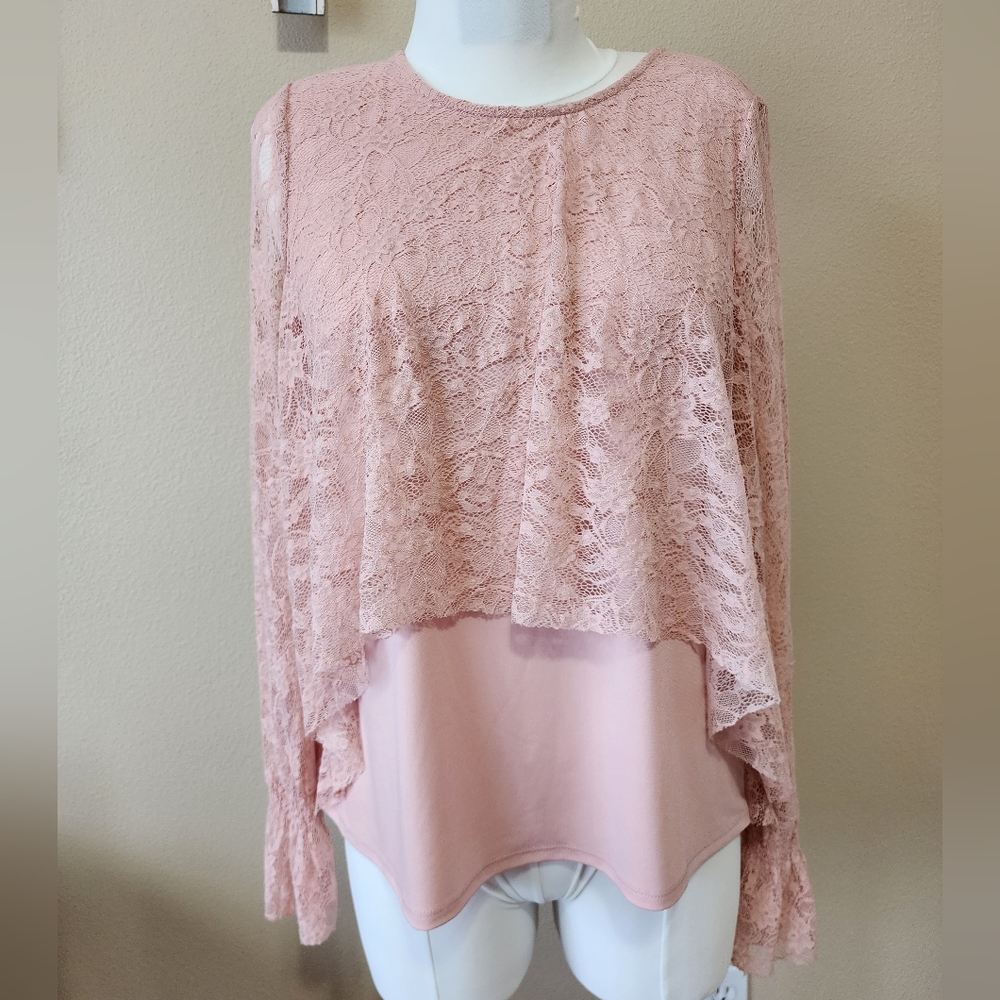 Cupio pink lace top